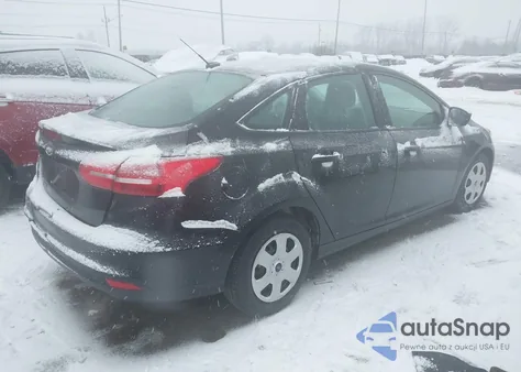 2017 Ford Focus S из США, поврежденный, VIN 1FADP3E20HL332075